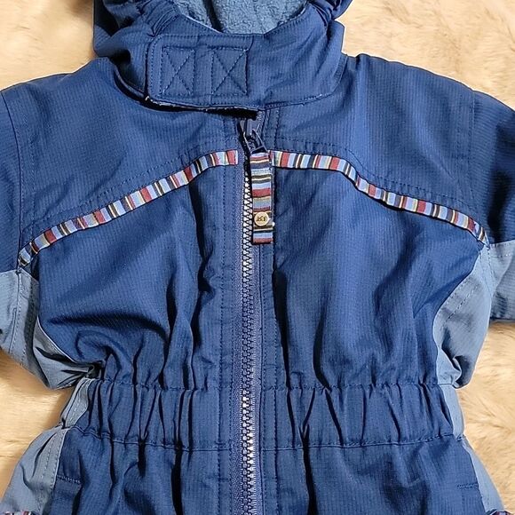 REI TIMBER MOUNTAIN BLUE HOODED SNOWSUIT, SIZE 12 MONTHS - Picture 6 of 15